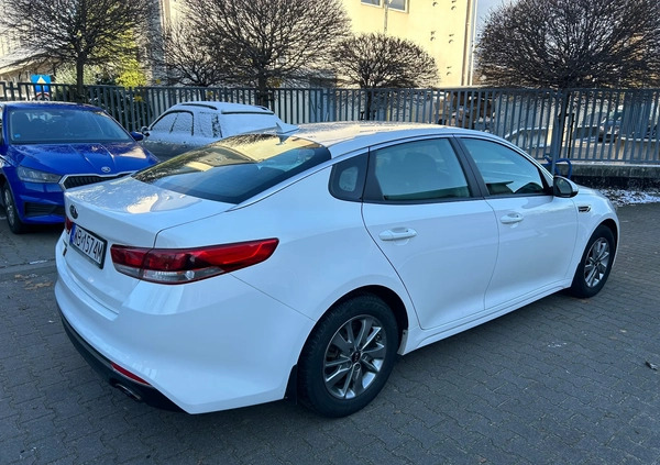 Kia Optima cena 52500 przebieg: 168887, rok produkcji 2016 z Legionowo małe 37